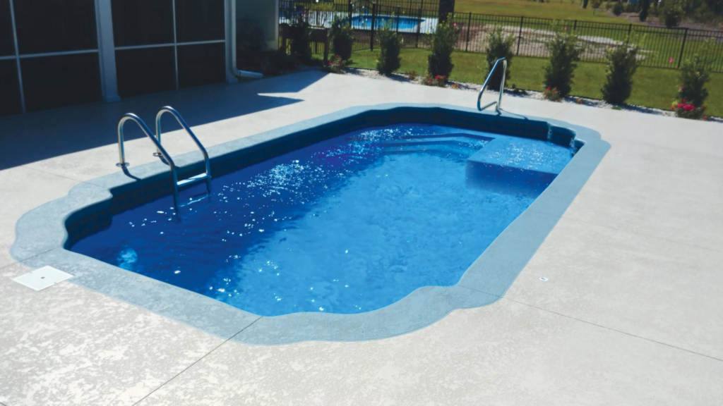 Louisville Oasis. Tropical Shimmer Blue