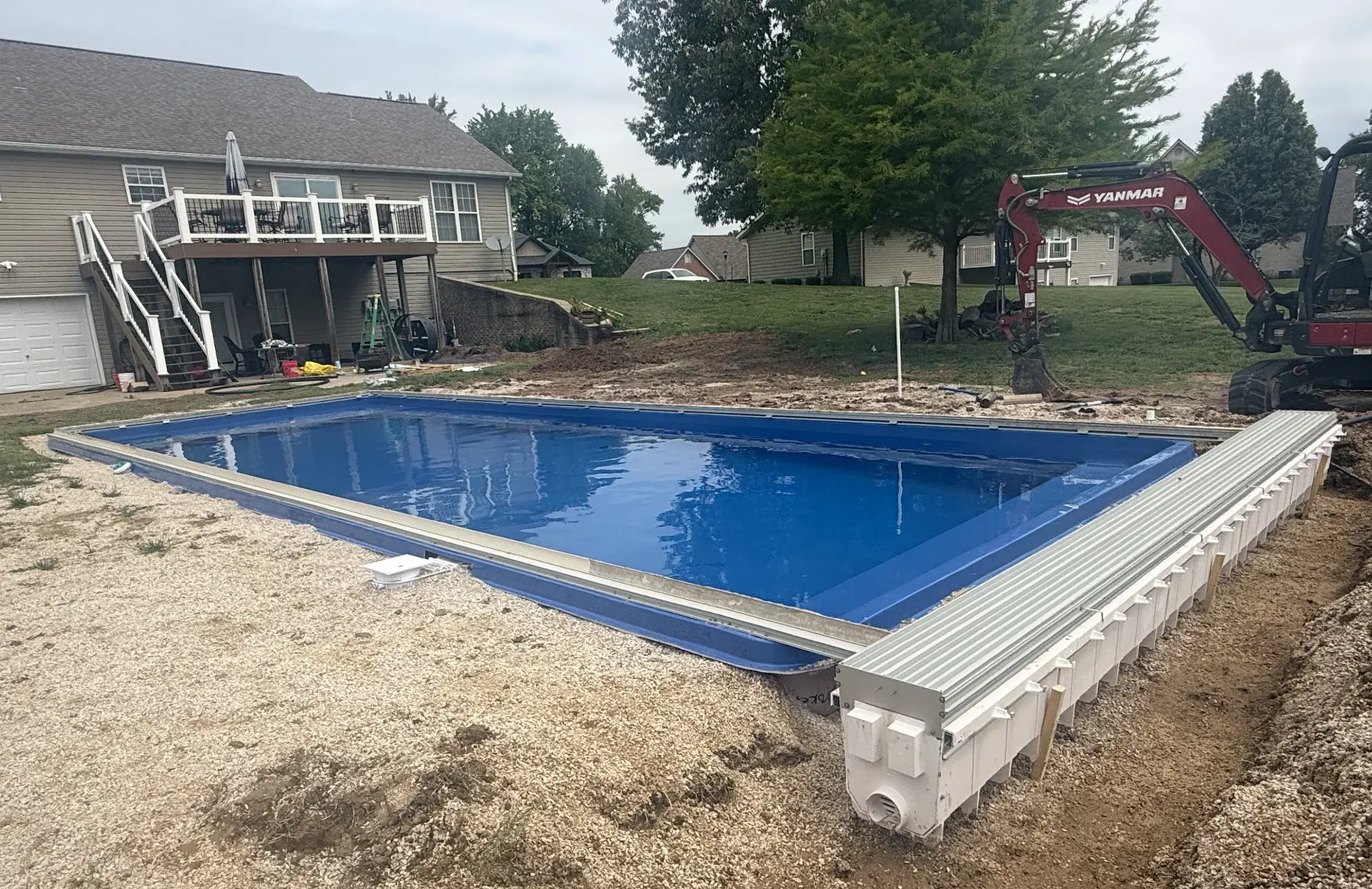 Featured image for “What Does a Fiberglass Pool Cost in Arkansas? Your Complete Guide”